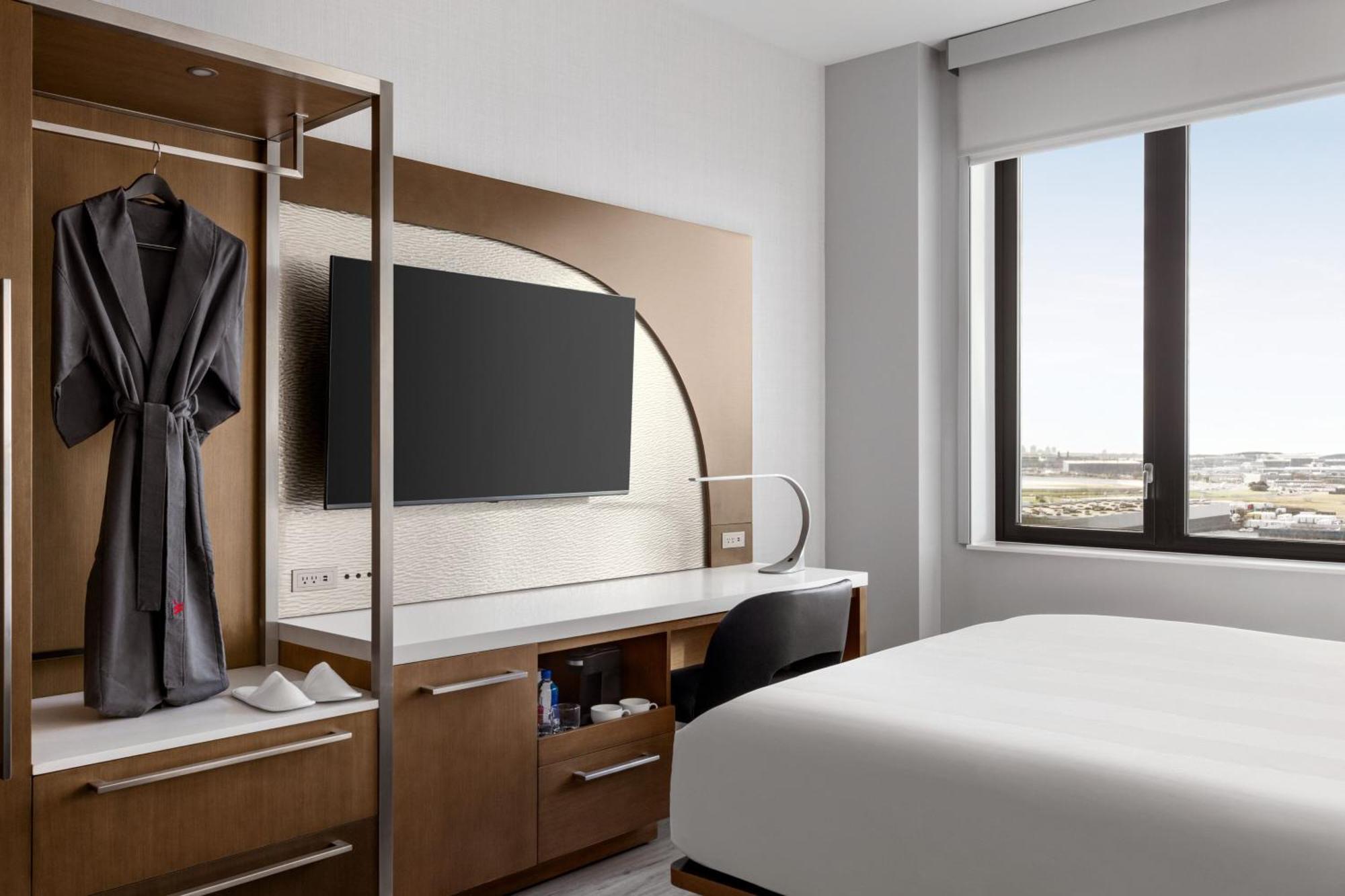 Marriott New York Jfk Airport Hotel Bagian luar foto