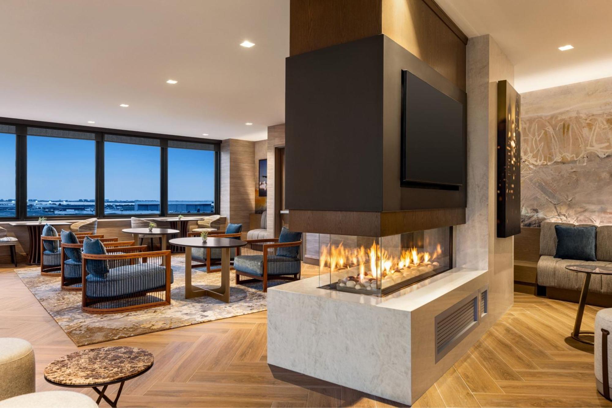 Marriott New York Jfk Airport Hotel Bagian luar foto