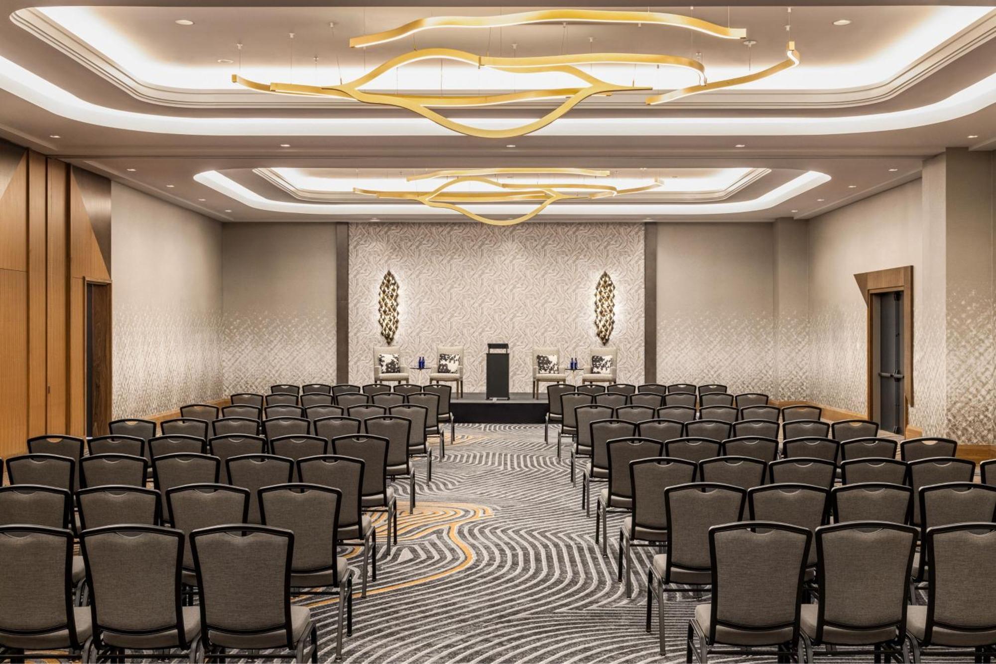 Marriott New York Jfk Airport Hotel Bagian luar foto