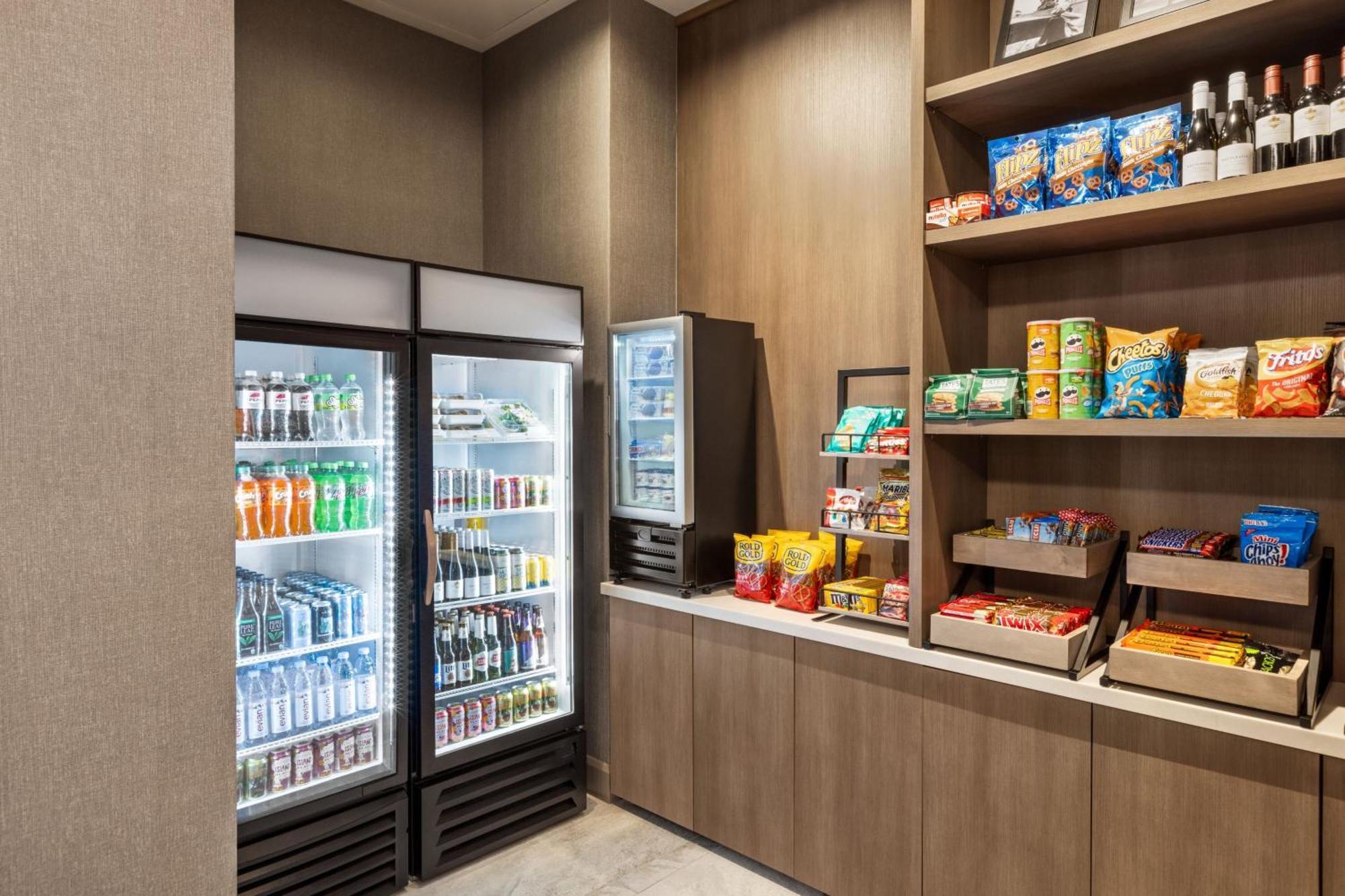 Marriott New York Jfk Airport Hotel Bagian luar foto